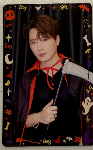Krist Singto Too Cute to Spook Collectible Photocards