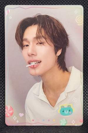 BOYS SELFIE CANDY WINK PHOTOCARDS - Pond Phuwin