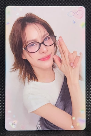 ALL EYES HERE PHOTOCARDS GIRLS - Emi Bonnie