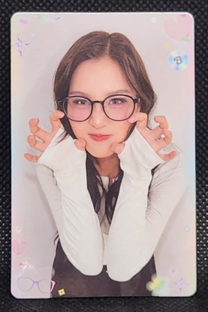 ALL EYES HERE PHOTOCARDS GIRLS - Emi Bonnie