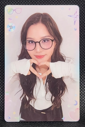 ALL EYES HERE PHOTOCARDS GIRLS - Emi Bonnie