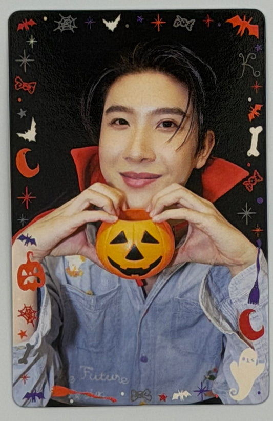 First Kanaphan Khaotung Too Cute to Spook Collectible Photocards