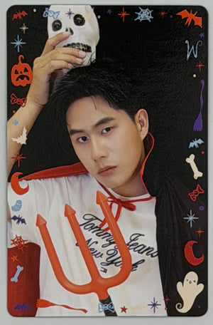 Winny Satang Too Cute to Spook Collectible Photocards