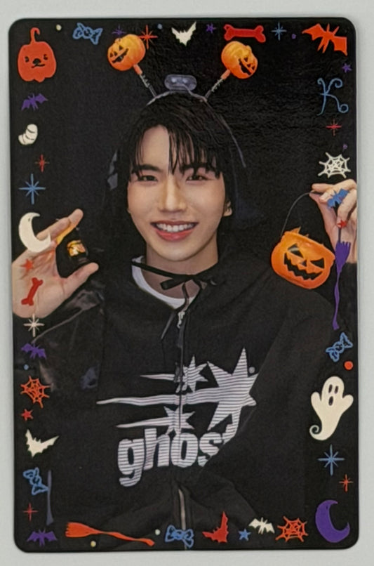 Sea Dechchart Keen Too Cute to Spook Collectible Photocards