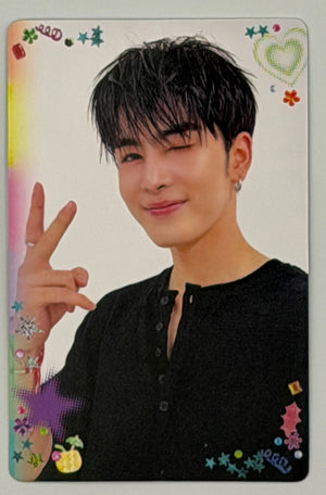 PerthSanta | Fanival 2026 - Selfie Heart Shot : BOYS Collectible Random Card