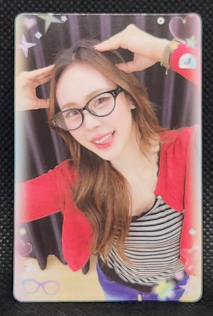 ALL EYES HERE PHOTOCARDS GIRLS - June Mewnich