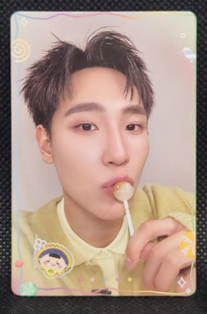 BOYS SELFIE CANDY WINK PHOTOCARDS - Junior Mark
