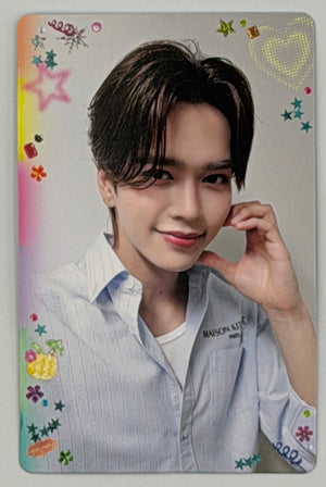 Junior-Mark Jiruntanin | Fanival 2026 - Selfie Heart Shot : BOYS Collectible Random Card
