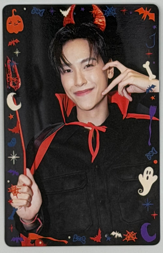 Junior Mark Jiruntanin Too Cute to Spook Collectible Photocards