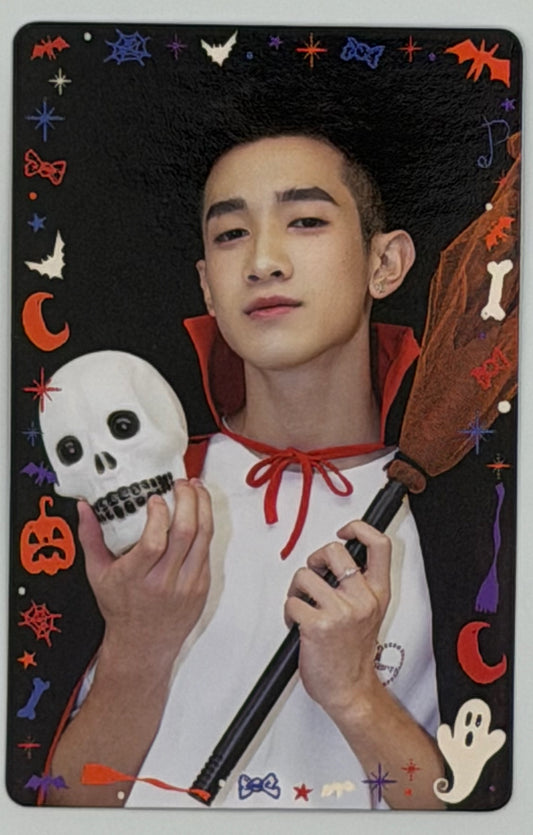 Almond Progress Too Cute to Spook Collectible Photocards