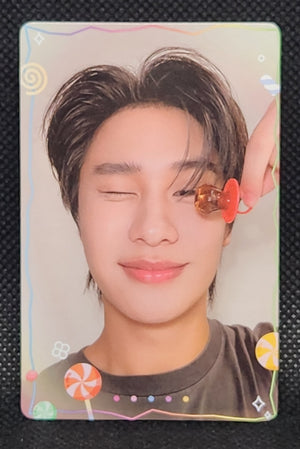 BOYS SELFIE CANDY WINK PHOTOCARDS - Luke Mick