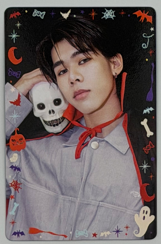 LYKN Too Cute to Spook Collectible Photocards