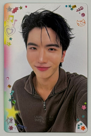 CLO'VER | Fanival 2026 - Selfie Heart Shot : BOYS Collectible Random Card