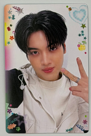 CLO'VER | Fanival 2026 - Selfie Heart Shot : BOYS Collectible Random Card