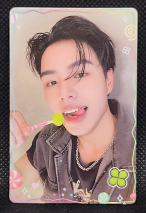 BOYS SELFIE CANDY WINK PHOTOCARDS - CLO'VER