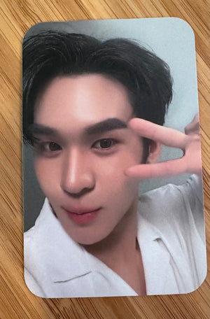 Your Sky Selfie Random Cards: Auau Save