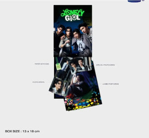 [Pre-Order] CLO'VER LONELY GIRL PHOTO SET