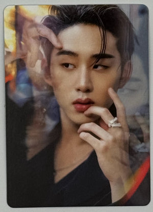 William Est Magnetic Fan Con Random Photocards