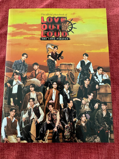 LOL 2024 FanFest: The Love Pirates Official Photobook (No photocards)