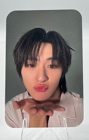 Your Sky Selfie Random Cards: Thomas Kong