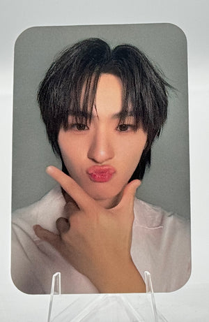 Your Sky Selfie Random Cards: Thomas Kong