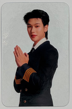 Daou Offroad: Love at First Flight Concert Random Photocards