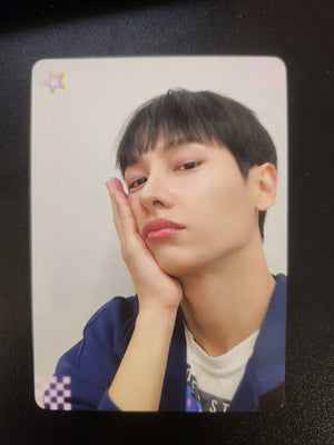 Off & Gun Collectible Selfie Random Card