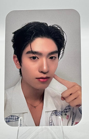 Your Sky Selfie Random Cards: Thomas Kong