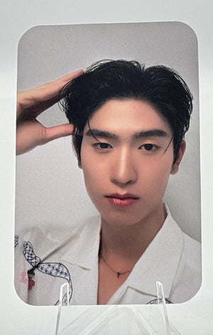 Your Sky Selfie Random Cards: Thomas Kong