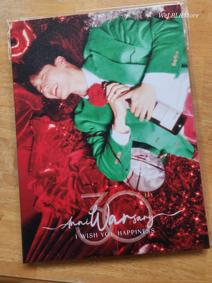 War AnniWARsary Collectible Card Book