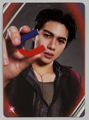 William Est Magnetic Fan Con Random Photocards