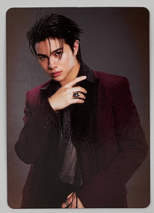 William Est Magnetic Fan Con Random Photocards