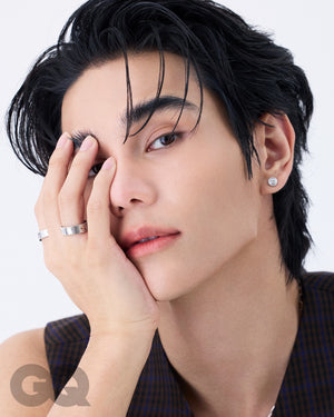 [Awaiting Stock] GQ Thailand November 2025 Jeff Satur Cover